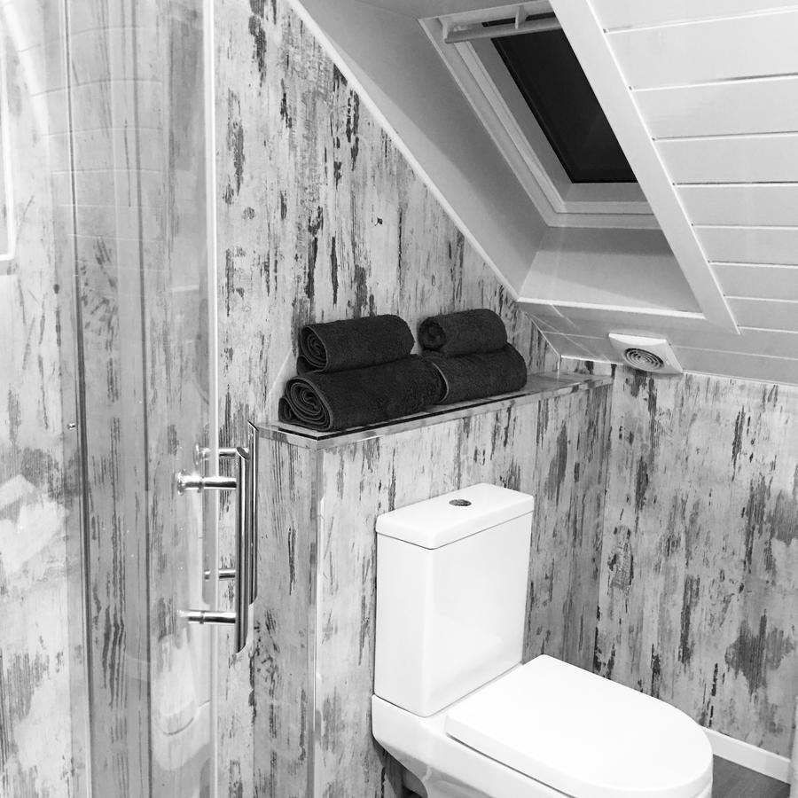 Cross Hands Beudy Bach Bed & Breakfast エクステリア 写真
